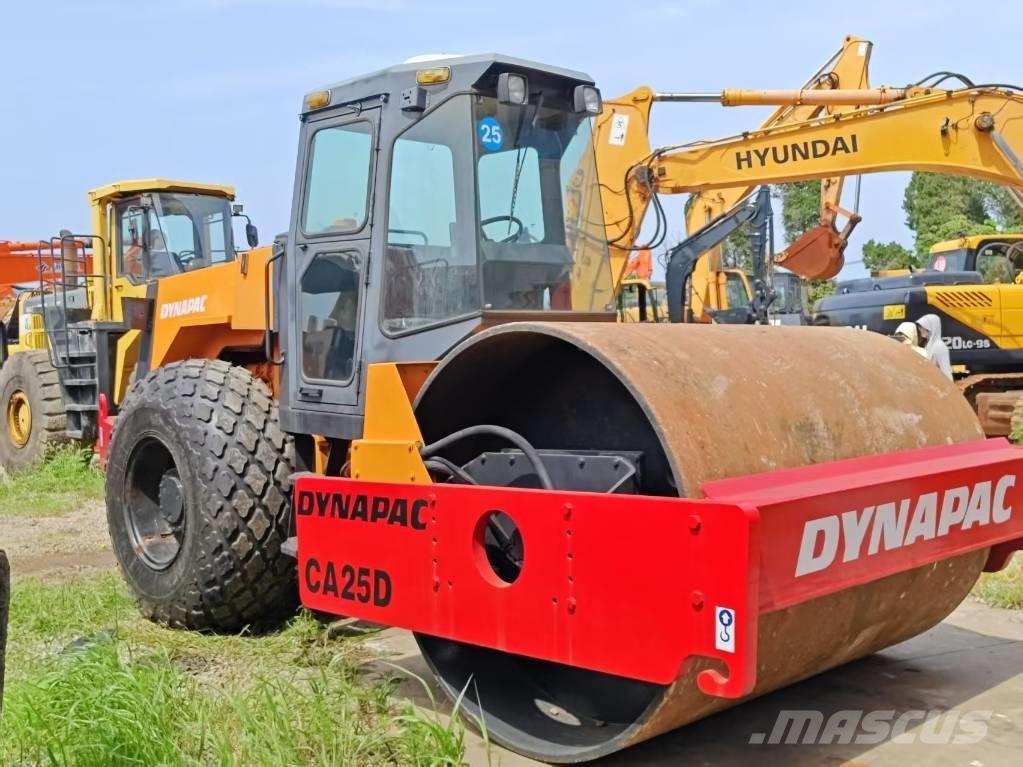 Dynapac CA 25 D مداحل أحادية الأسطوانة