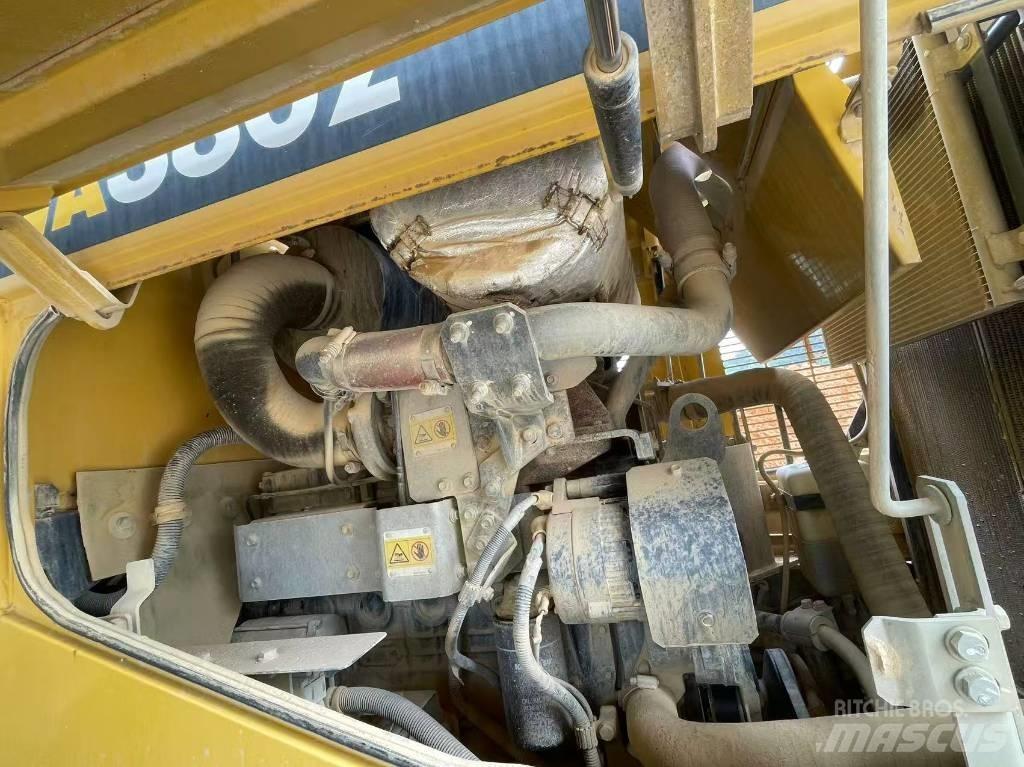 Komatsu WA 380Z-6 لوادر بعجل