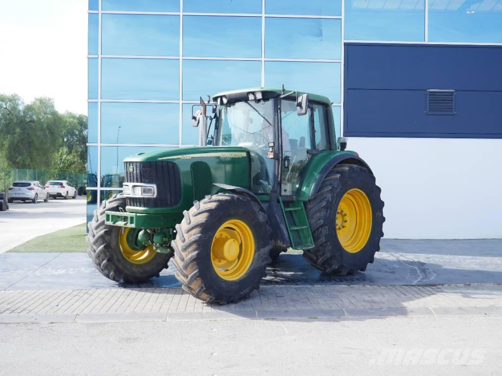John Deere 6520 الجرارات
