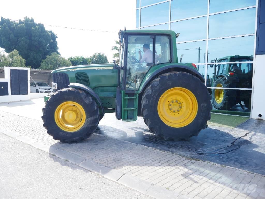 John Deere 6520 الجرارات
