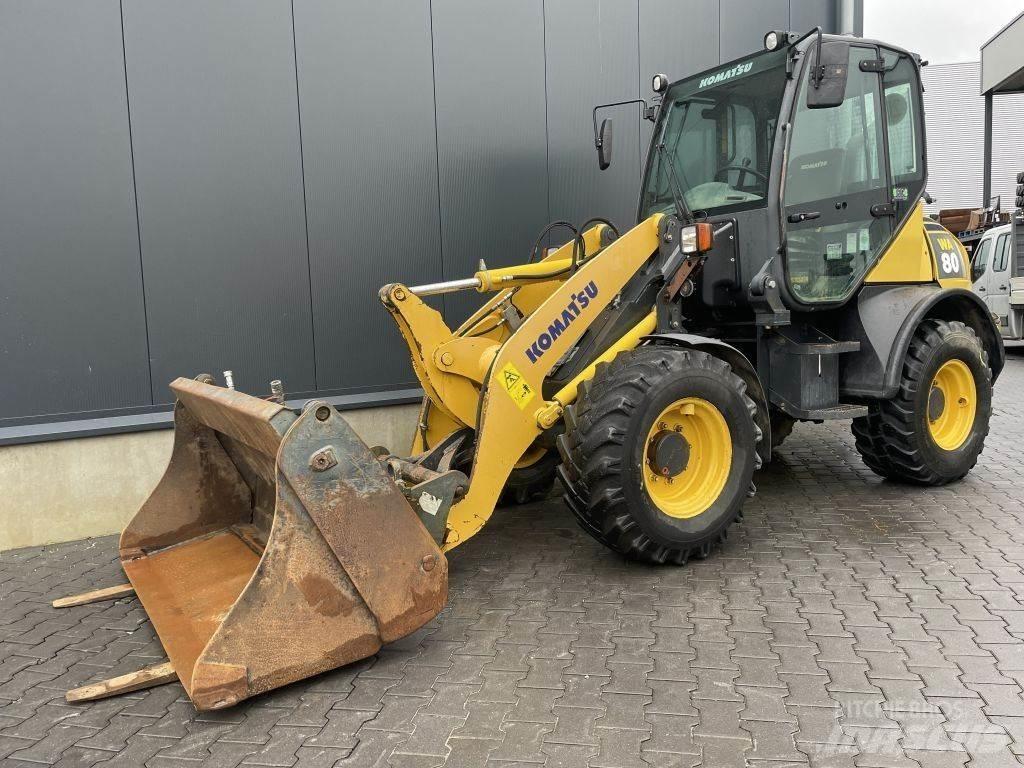 Komatsu WA80-6 لوادر بعجل