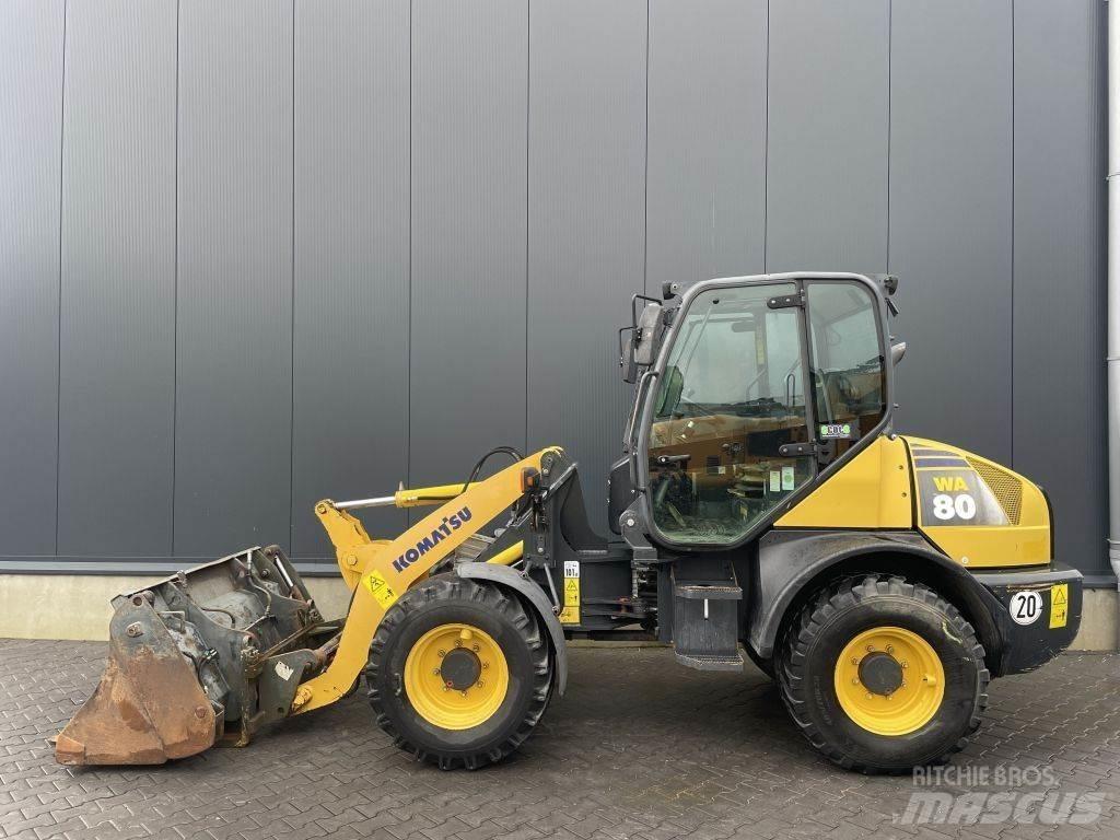 Komatsu WA80-6 لوادر بعجل