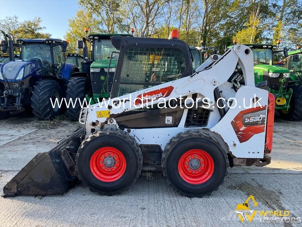 Bobcat S 530 لوادر انزلاقية التوجيه