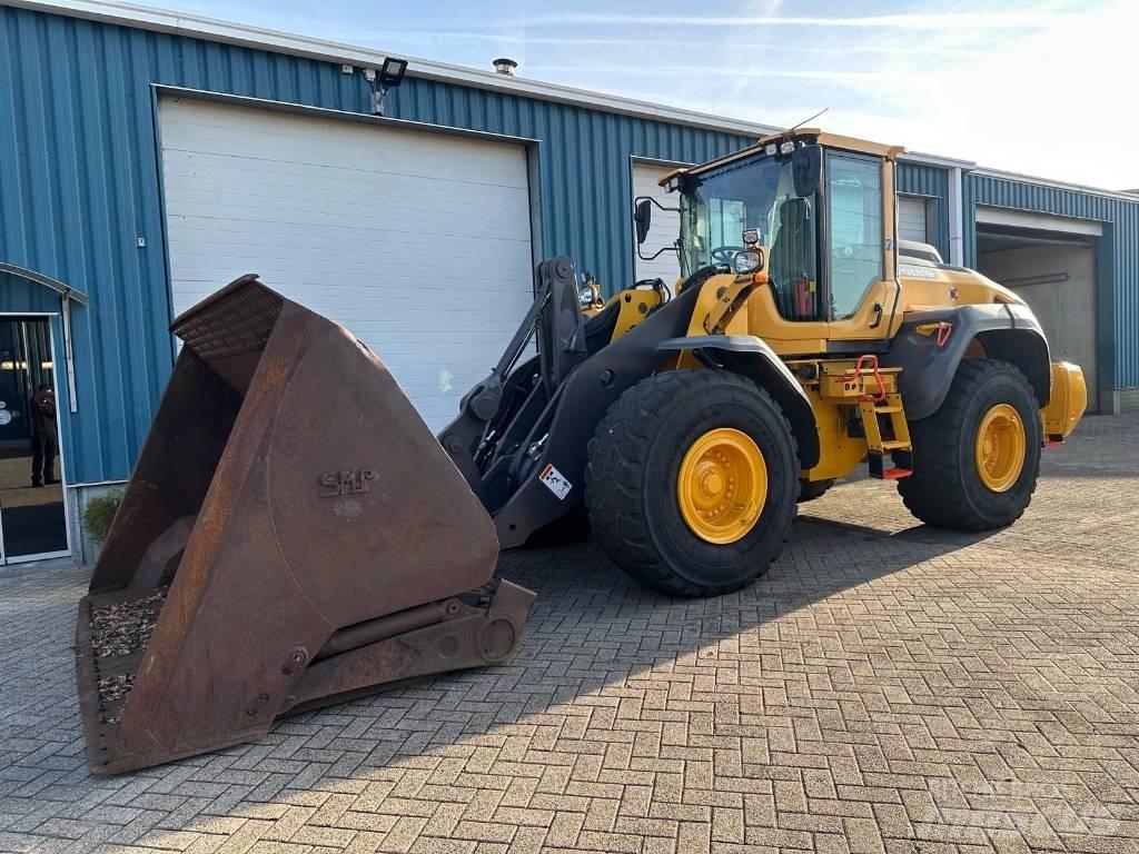 Volvo L 120 H لوادر بعجل