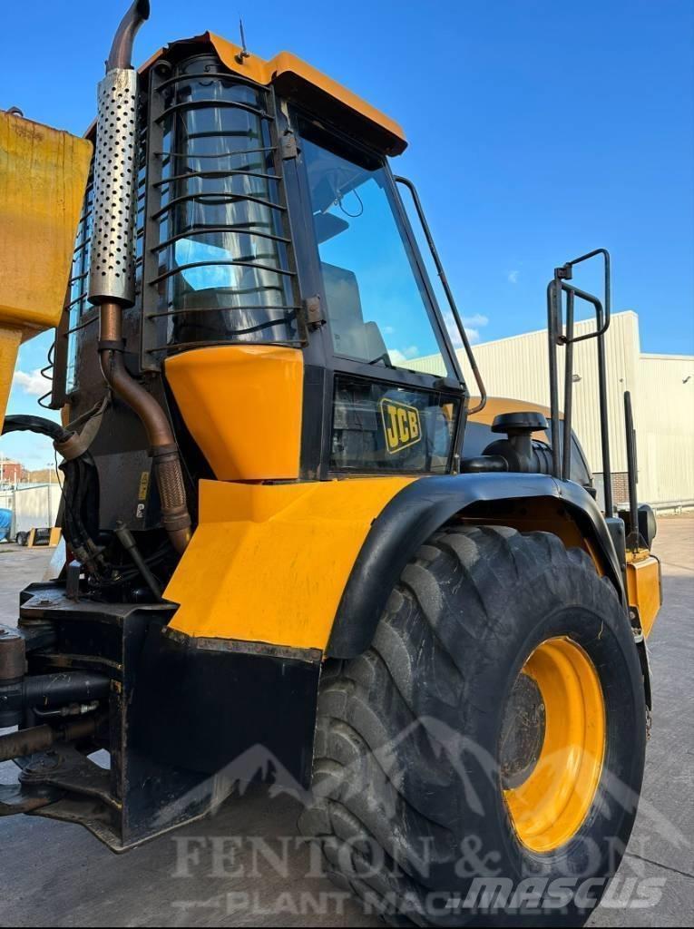 JCB 714 ساحبات مفصلية