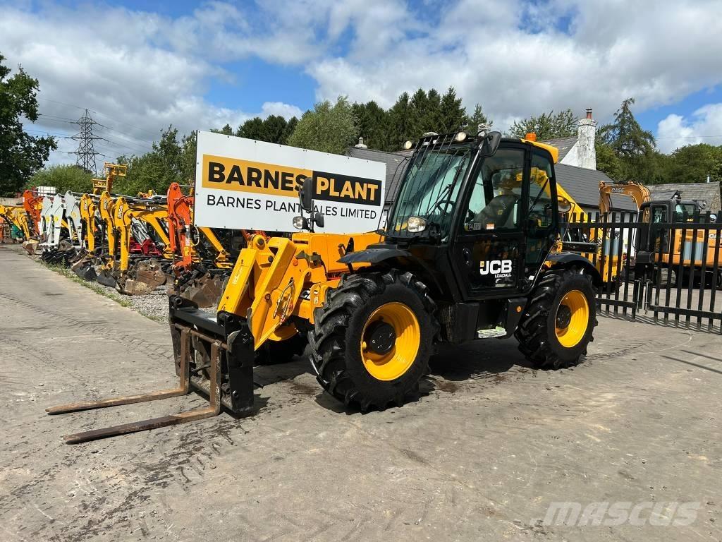 JCB 531-70 مناولات متداخلة