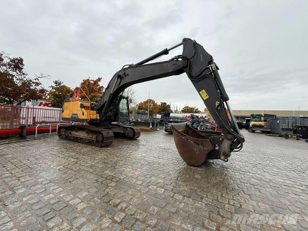 Volvo EC 300 E حفارات زحافة