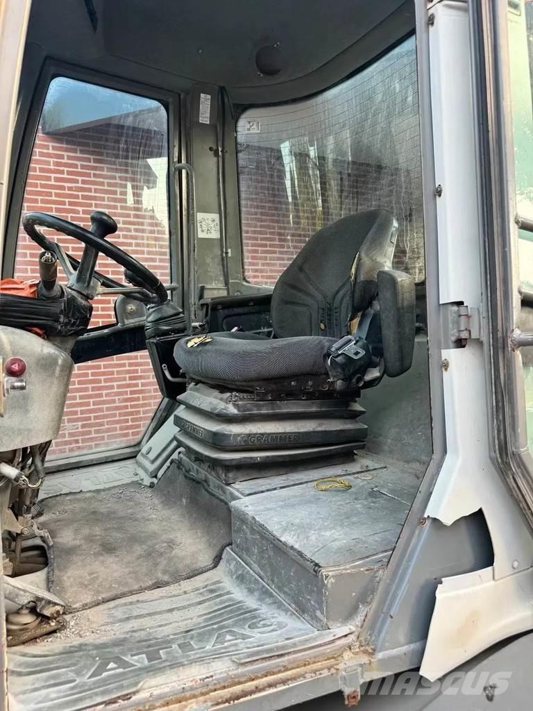 Atlas AR65 لوادر بعجل
