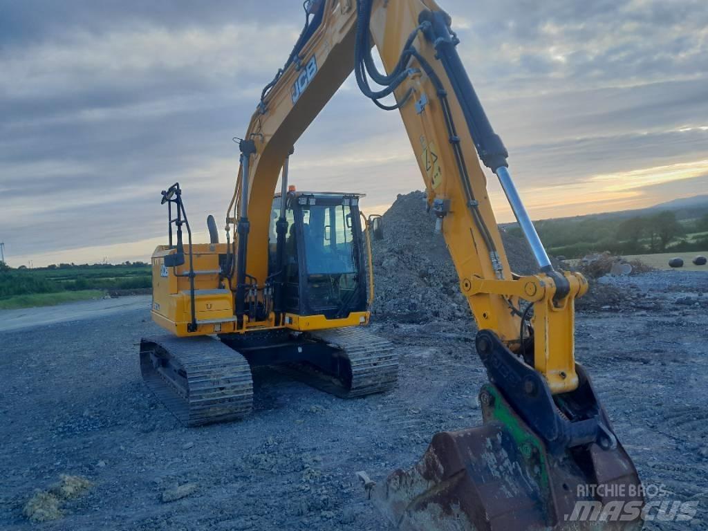 JCB 131 X حفارات زحافة