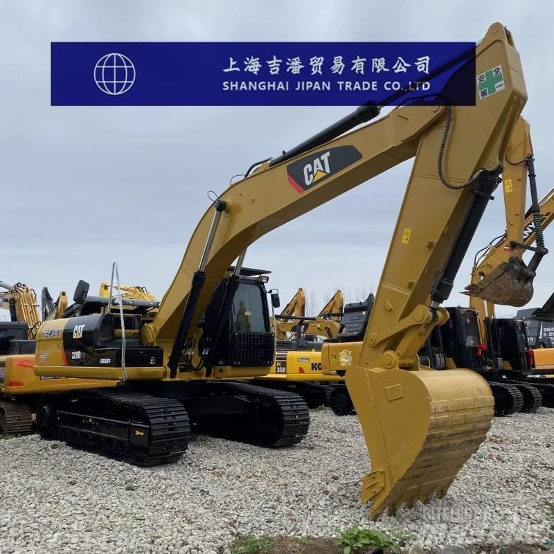 CAT 329 D حفارات زحافة