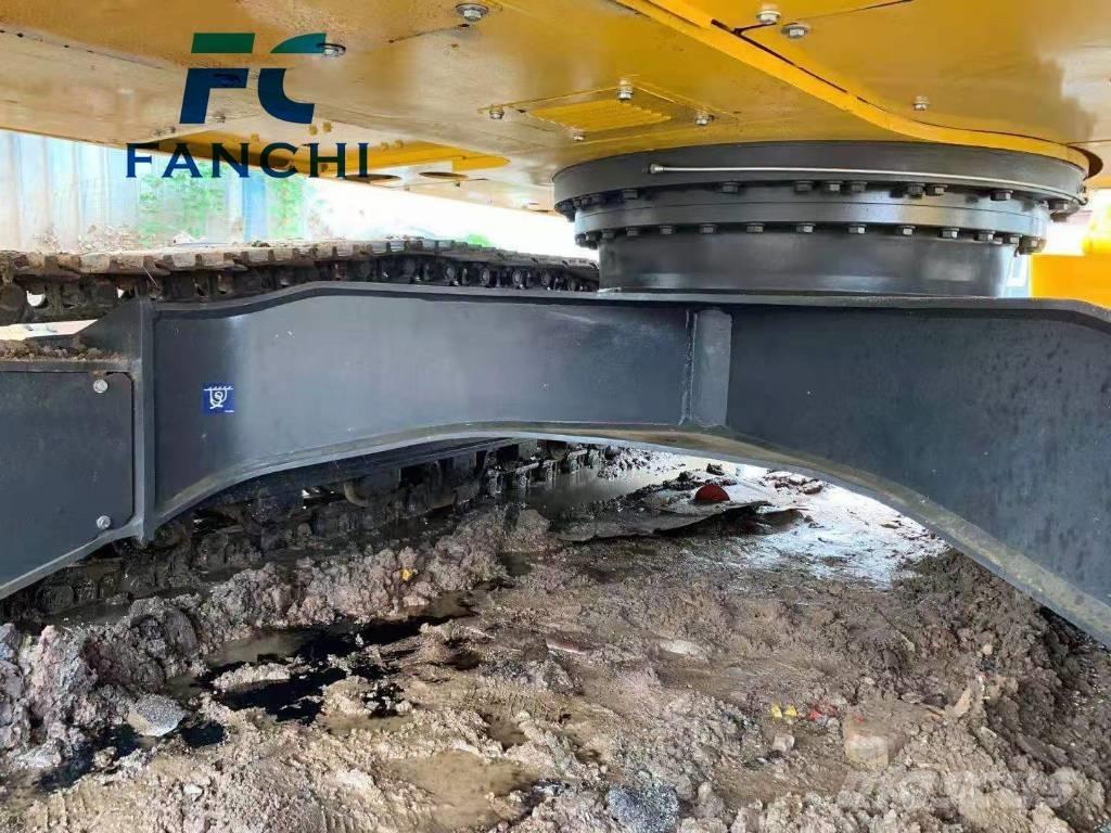 Komatsu PC 220 حفارات زحافة