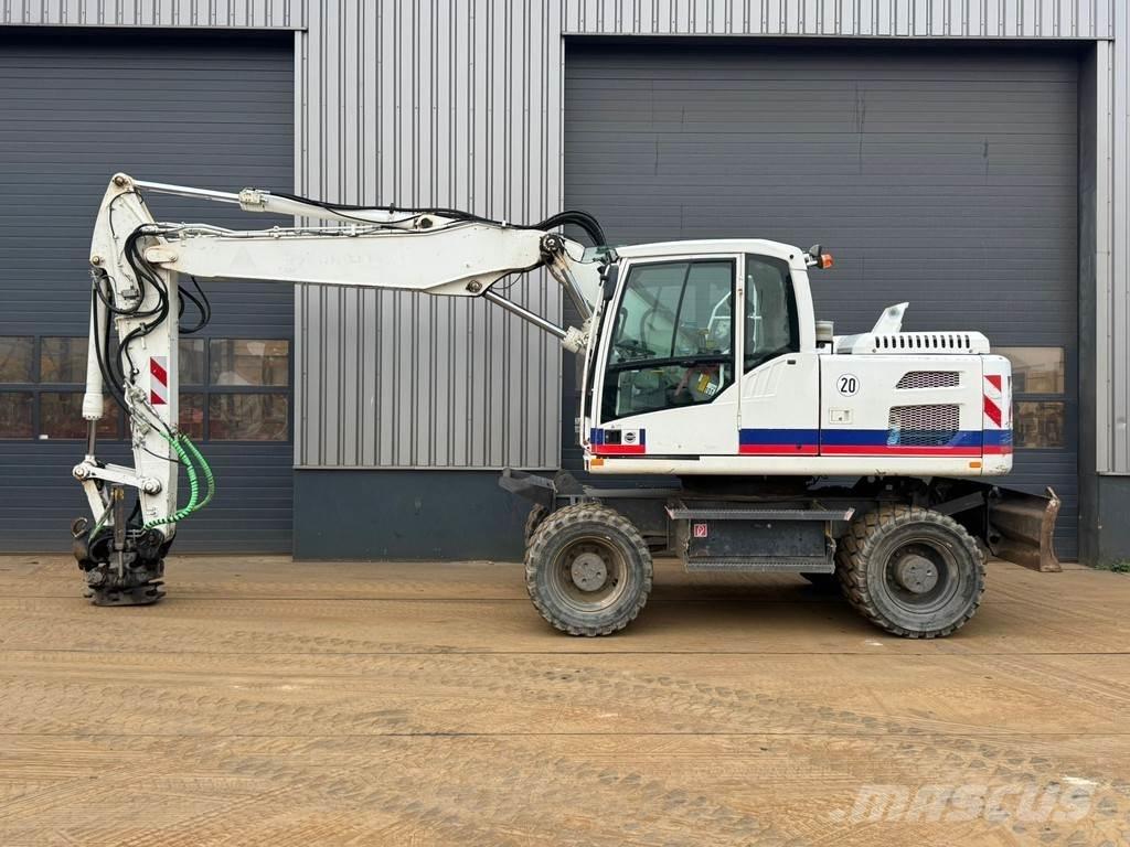Volvo EW160D حفارات بعجل