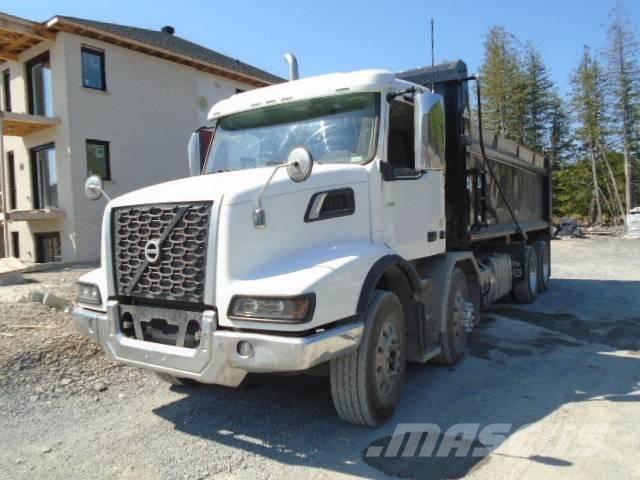 Volvo BM VHD شاحنات قلابة