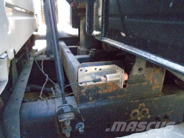 Volvo BM VHD شاحنات قلابة