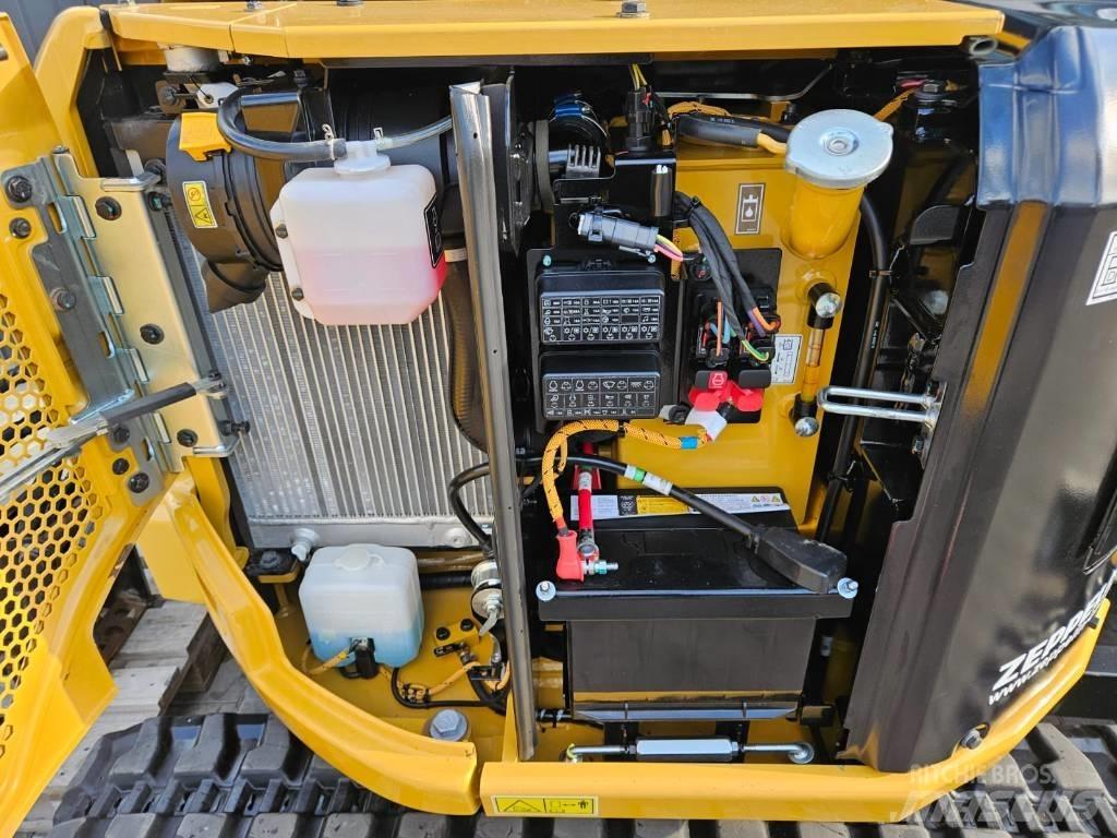 CAT 302.7 CR حفارات صغيرة أقل من 7 طن (حفارات صغيرة)
