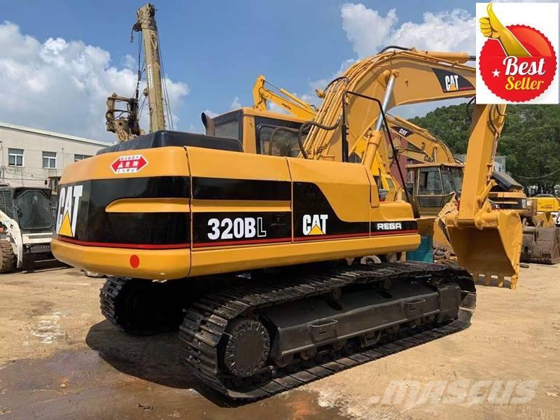 CAT 320 B حفارات زحافة