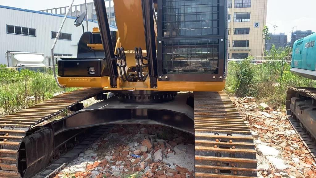 CAT 329 D L حفارات زحافة
