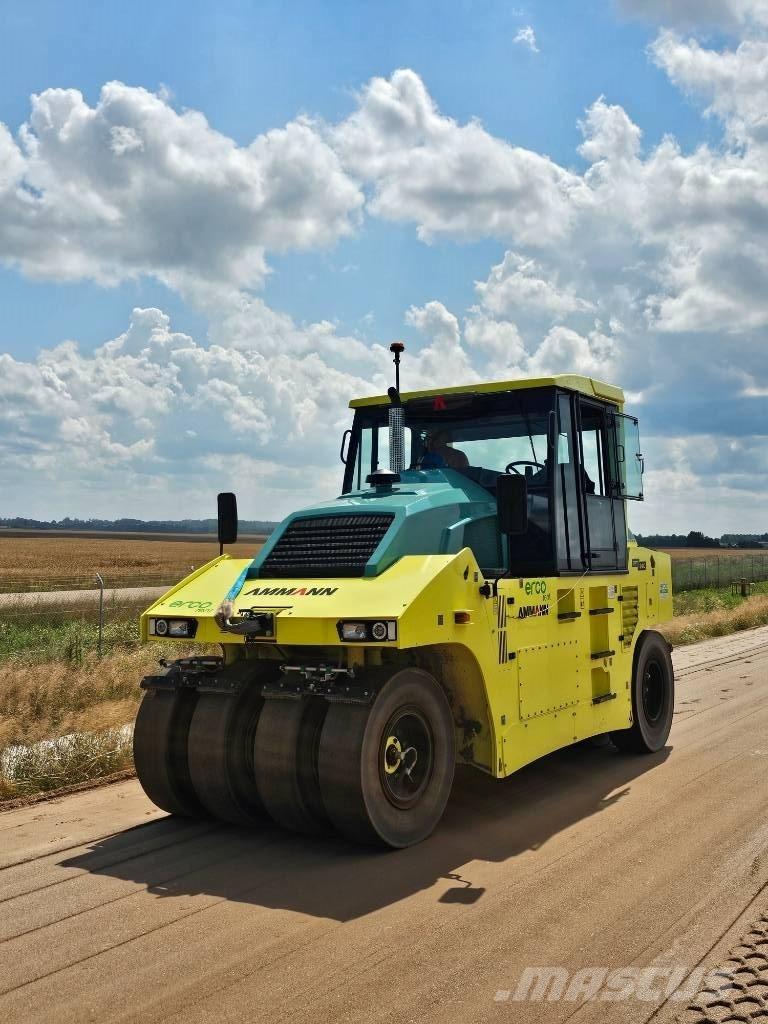 Ammann ART 240 مداحل ذات إطارات هوائية