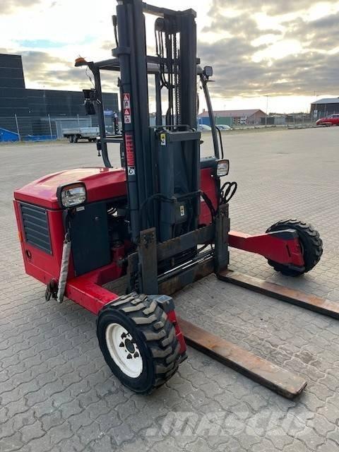 Moffett M4 25.3 شاحنات الديزل