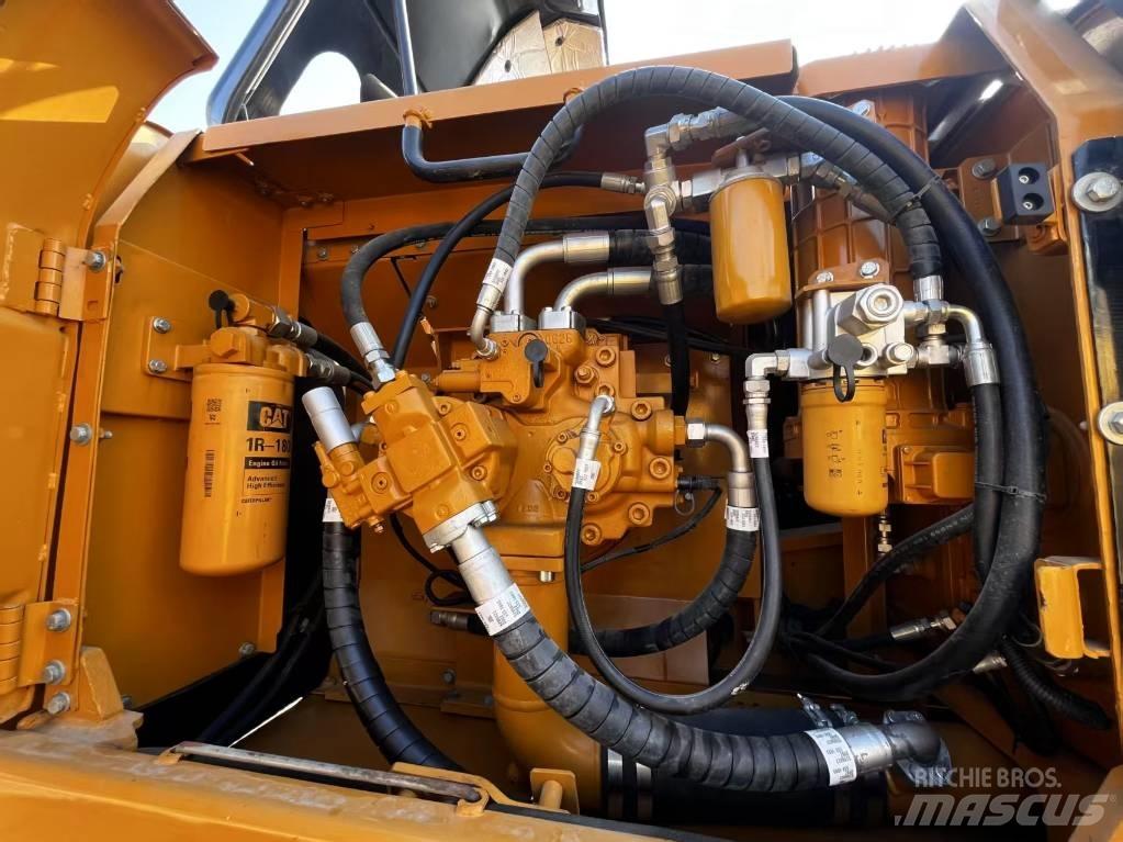 CAT CAT330D2 حفارات وسط 7 طن - 12 طن