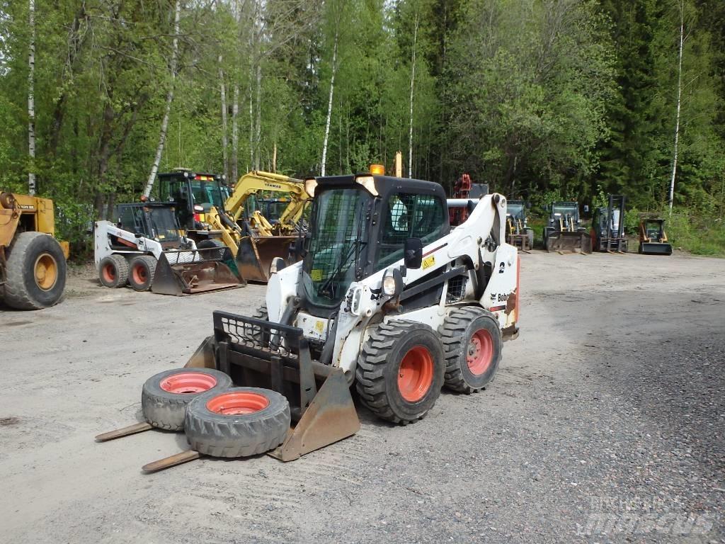 Bobcat S 530 لوادر انزلاقية التوجيه
