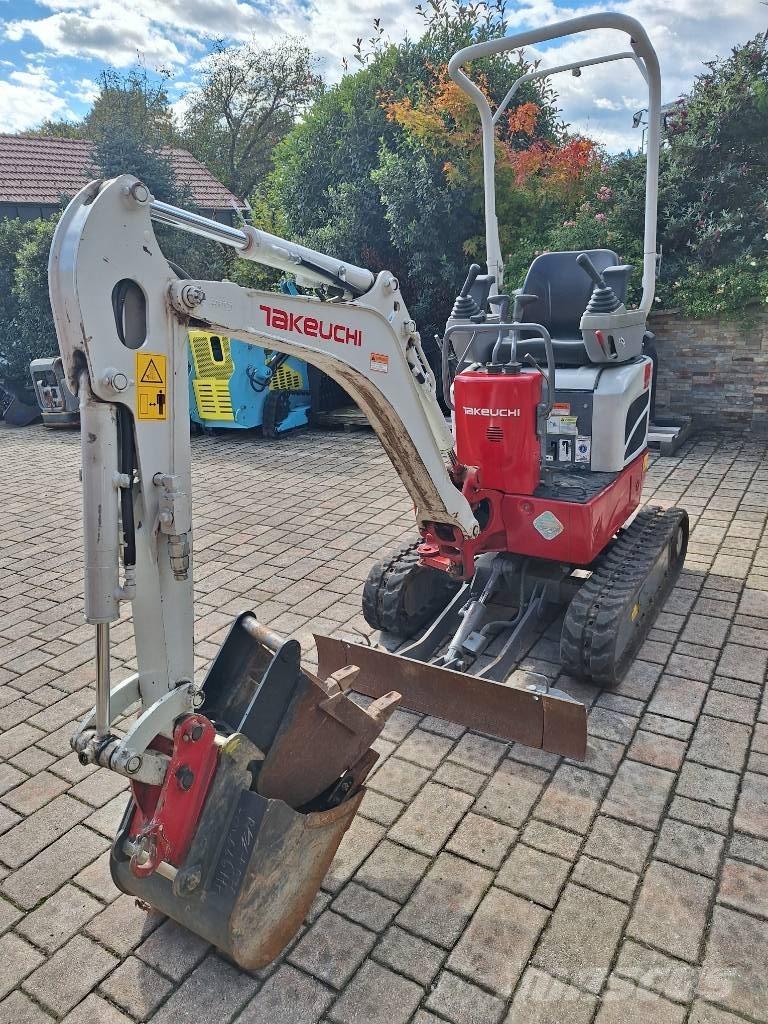 Takeuchi TB 210 R حفارات صغيرة أقل من 7 طن (حفارات صغيرة)