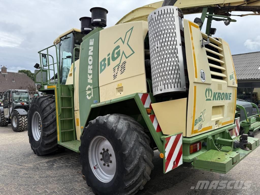 Krone Big X V8 علافات ذاتية الدفع