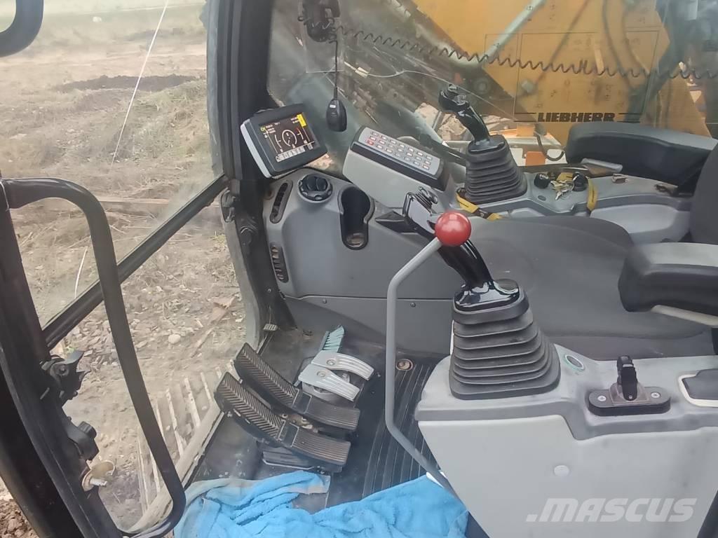 Liebherr R 918 NLC حفارات زحافة