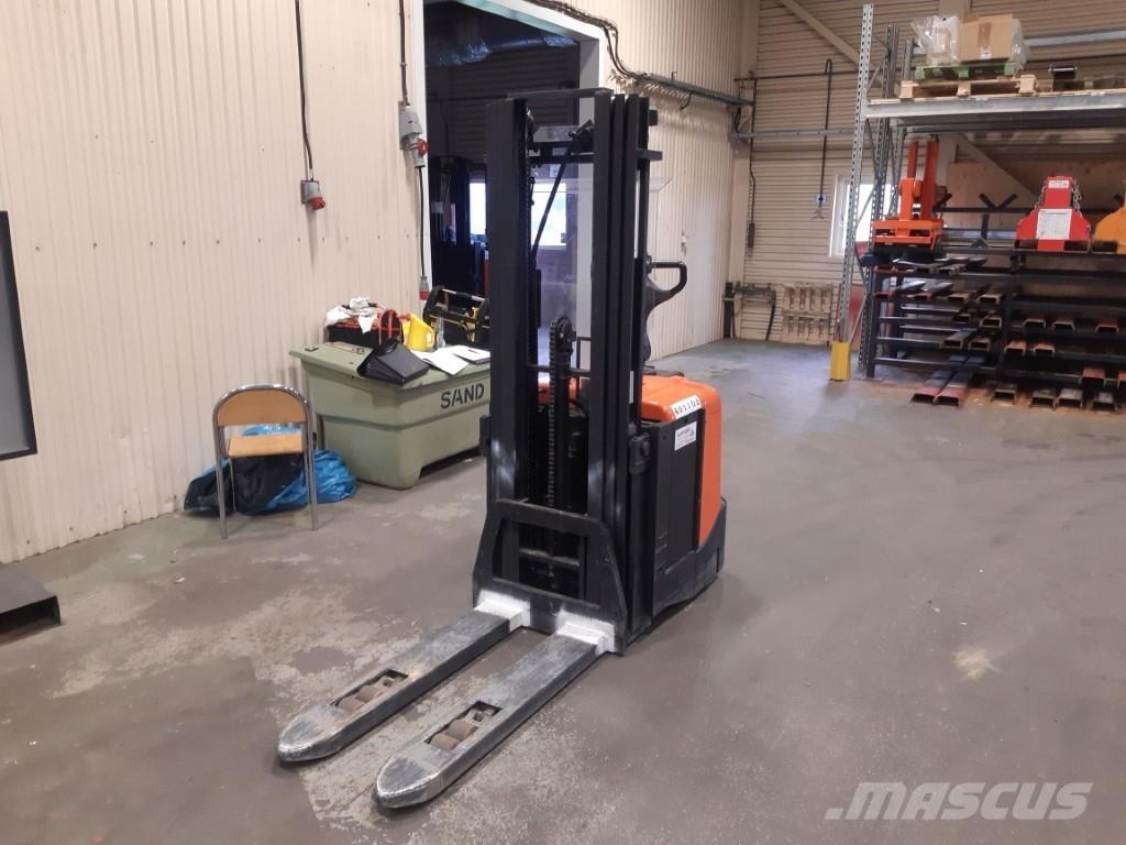 BT SPE125L شاحنات مناولة ذاتية الدفع