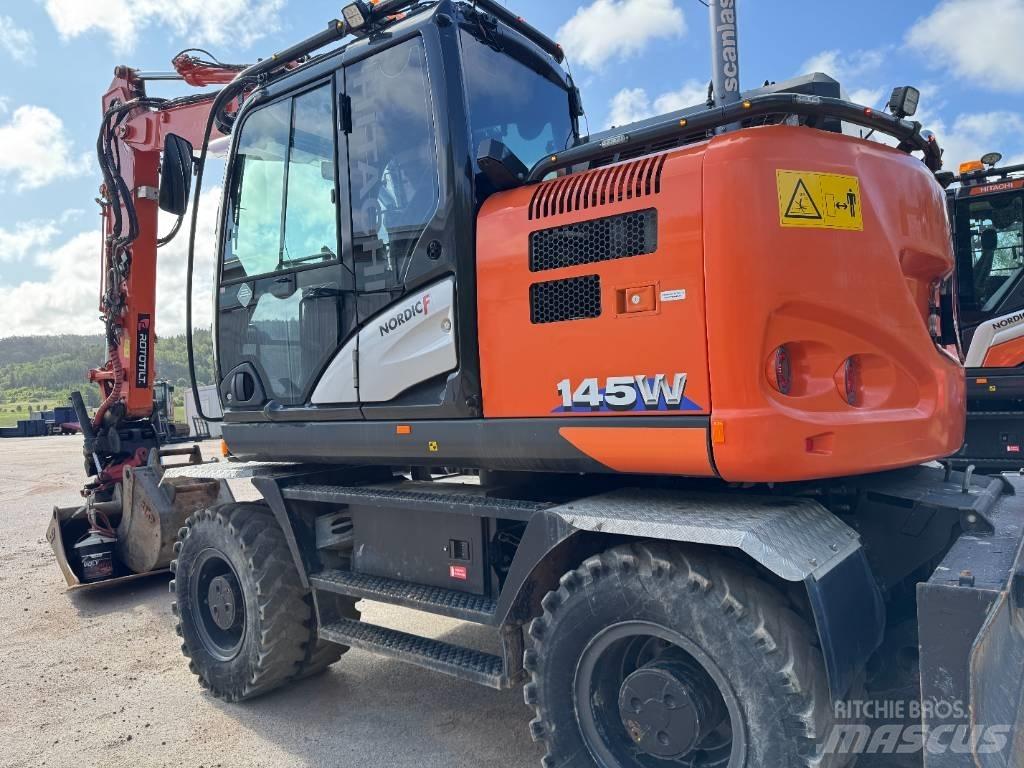 Hitachi ZX 145 W-6 حفارات بعجل