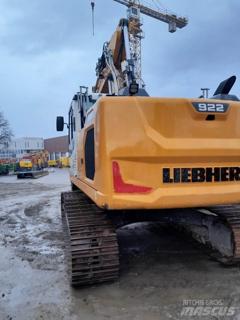 Liebherr R922 حفارات زحافة