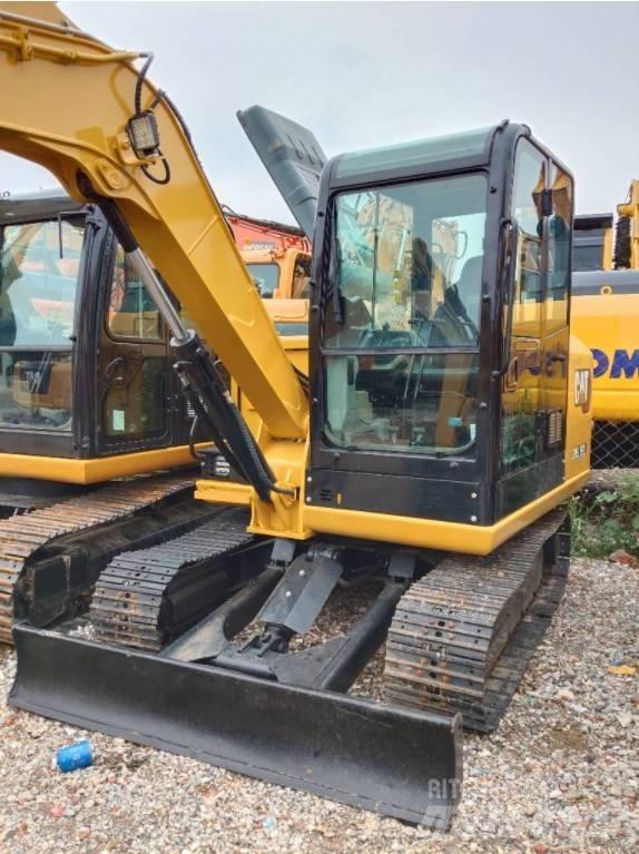 CAT 305.5 E2 حفارات زحافة