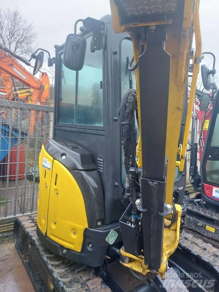 Yanmar Vio 33 حفارات صغيرة أقل من 7 طن (حفارات صغيرة)