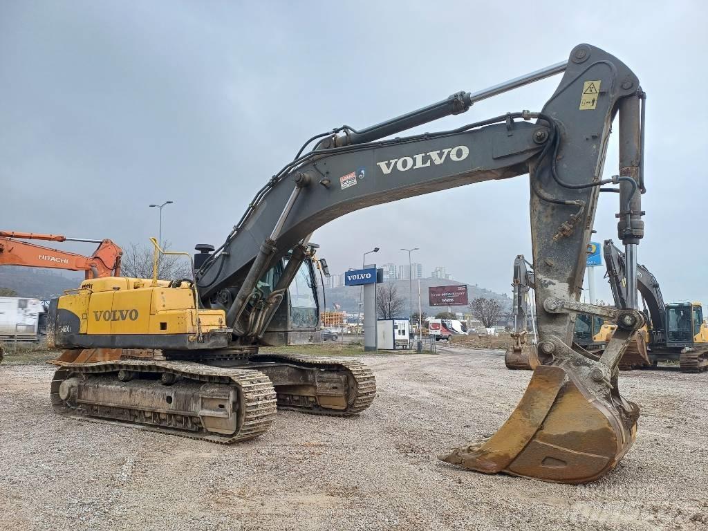 Volvo EC 460 C L حفارات زحافة