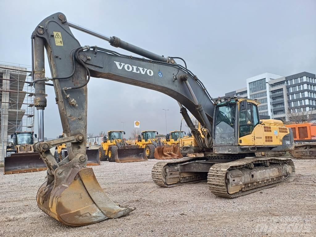 Volvo EC 460 C L حفارات زحافة