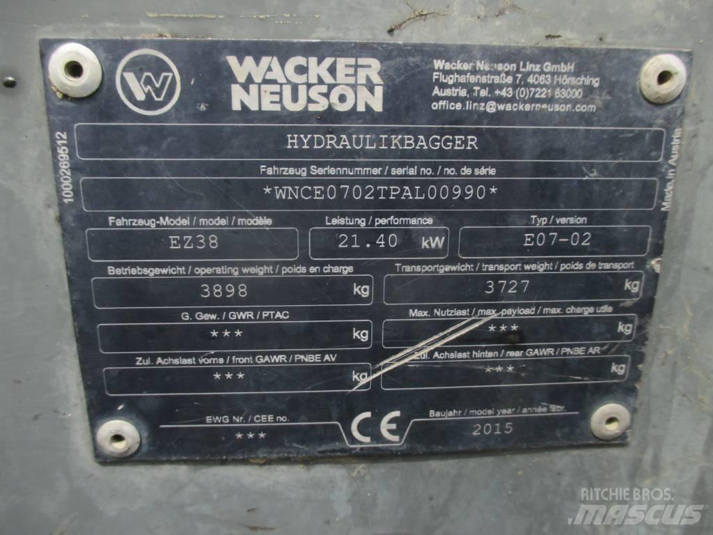 Wacker Neuson EZ 38 حفارات زحافة
