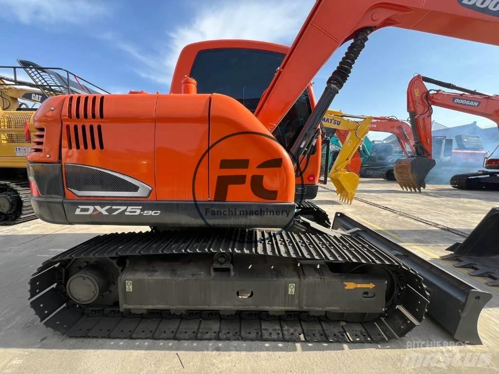 Doosan DX 75-9 C حفارات زحافة