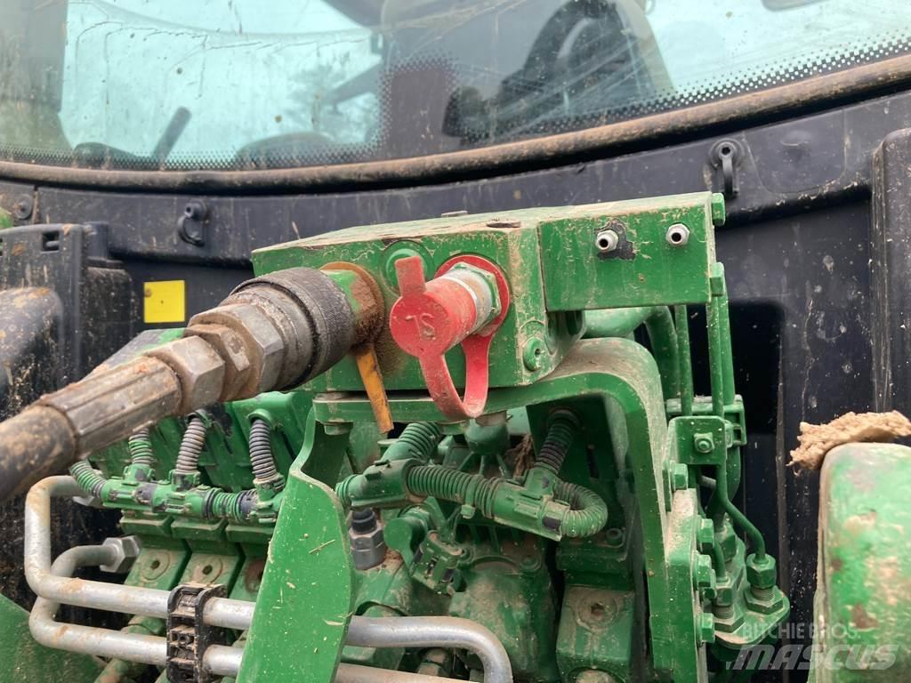 John Deere 6145R الجرارات