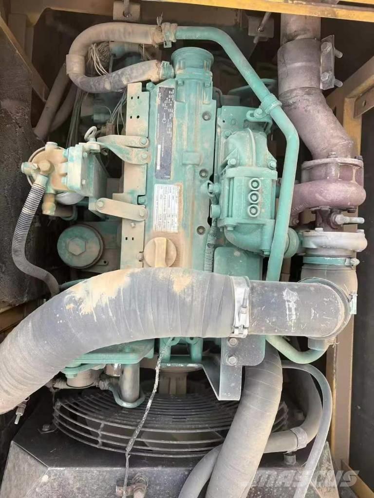 Volvo EC 140 D حفارات زحافة