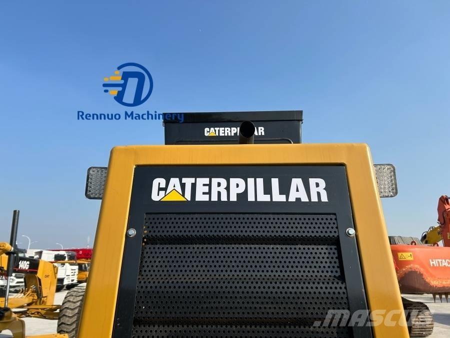CAT 140H معدات تمهيد الطرق