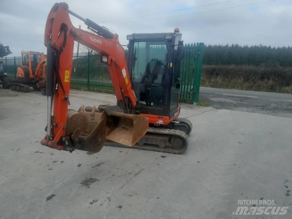 Kubota U 27-4 حفارات صغيرة أقل من 7 طن (حفارات صغيرة)