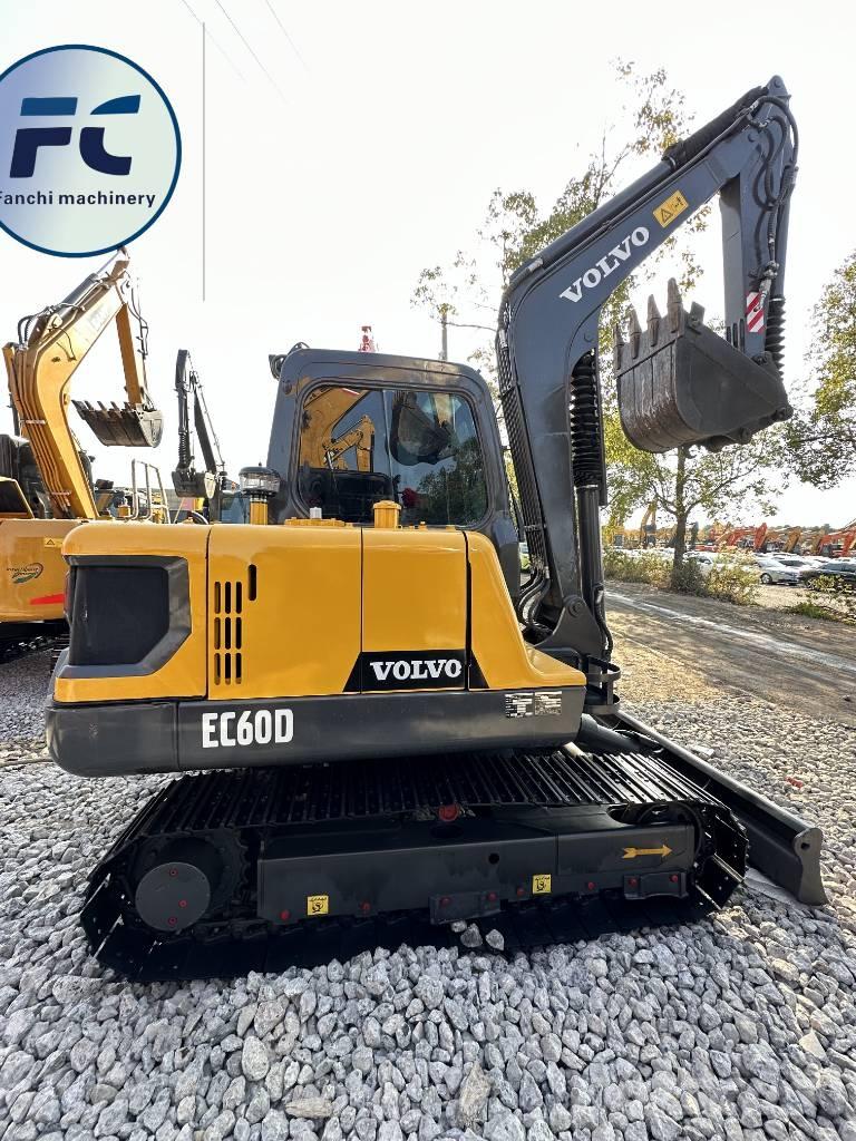 Volvo EC 60 D حفارات زحافة