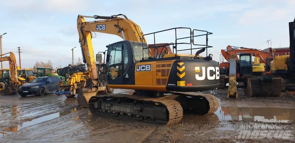 JCB JS 220 LC حفارات زحافة