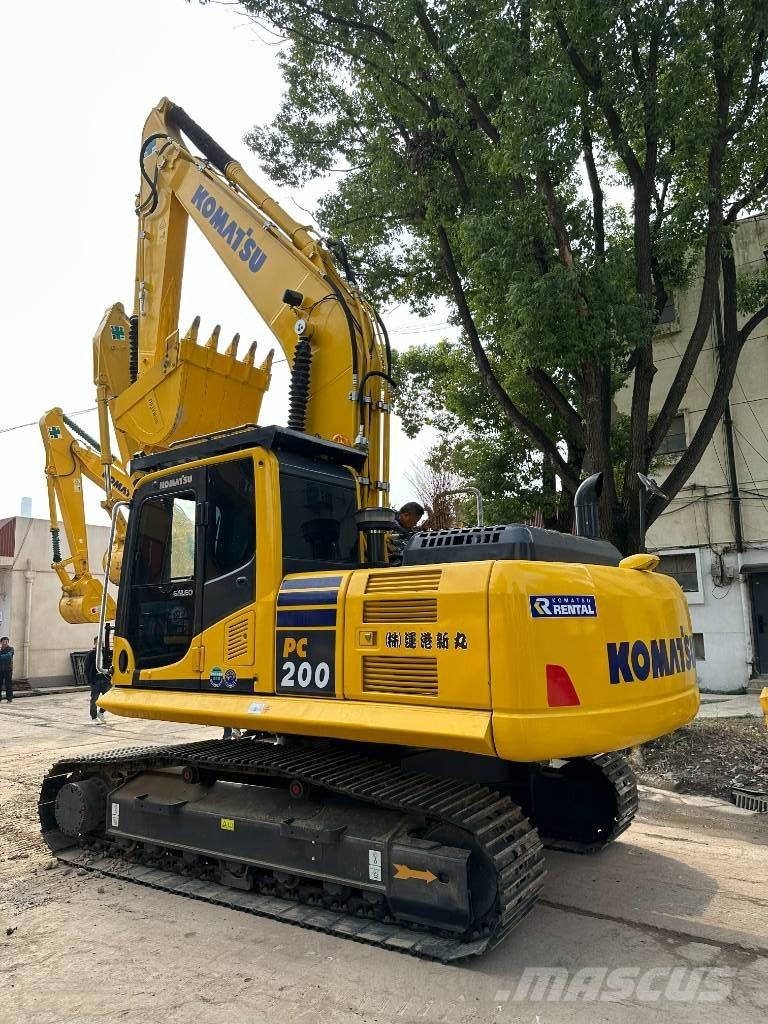 Komatsu PC 200-8N1 حفارات وسط 7 طن - 12 طن