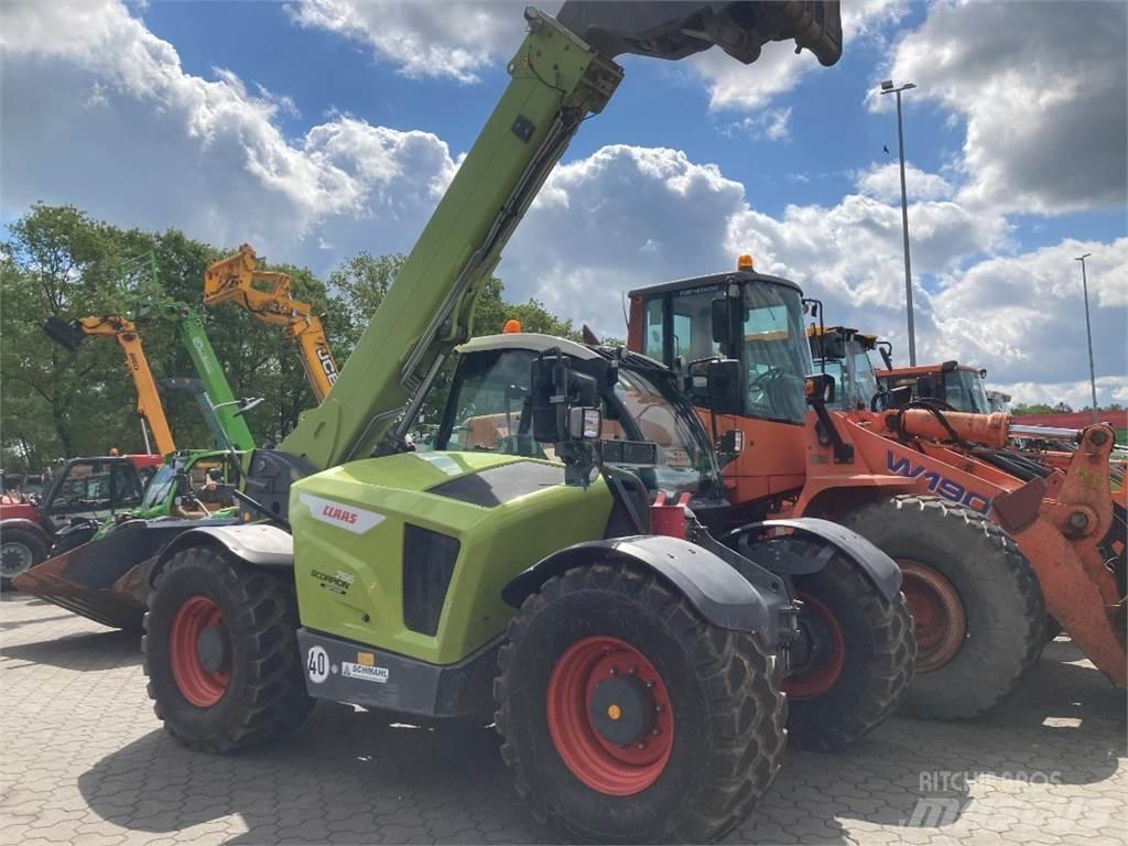 CLAAS Scorpion 756 الجرارات