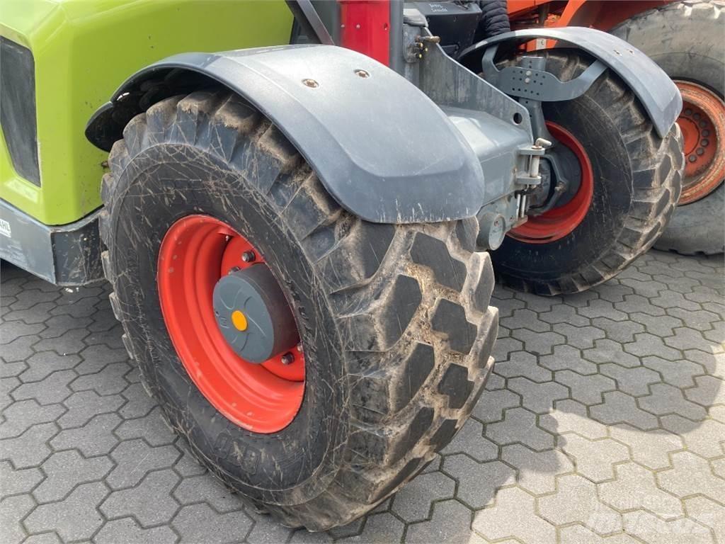 CLAAS Scorpion 756 الجرارات