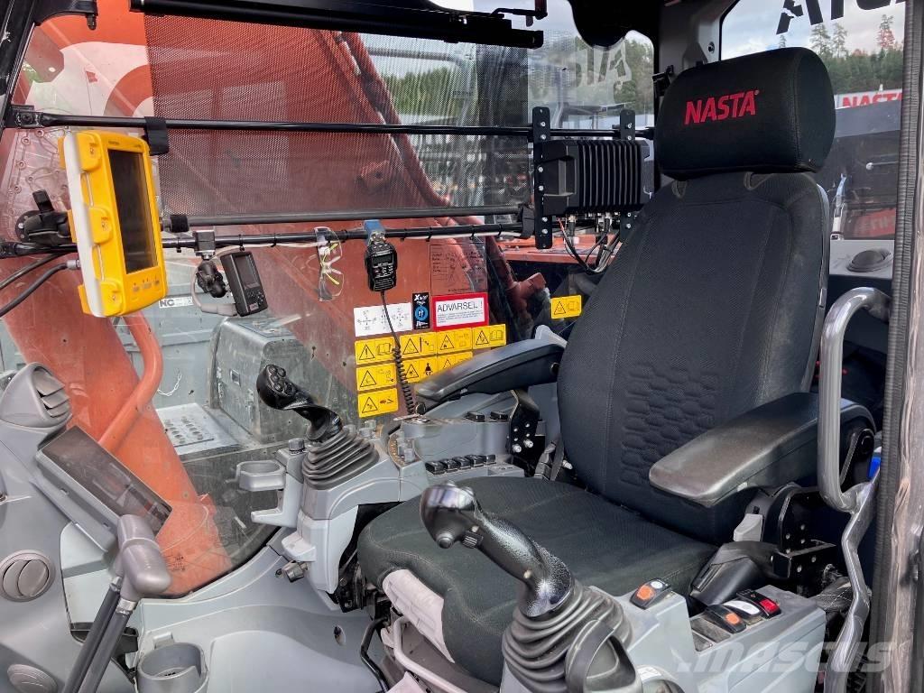 Hitachi ZX 300 LC-7 حفارات زحافة