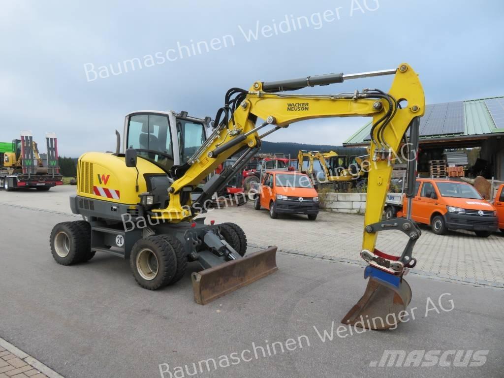 Neuson EW 65 حفارات بعجل