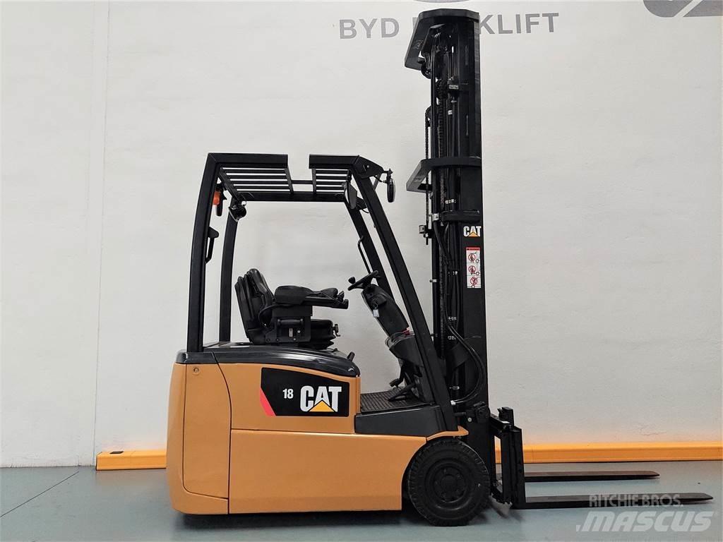 CAT EP18CPNT شاحنات ذات رافعات شوكية تعمل بالكهرباء