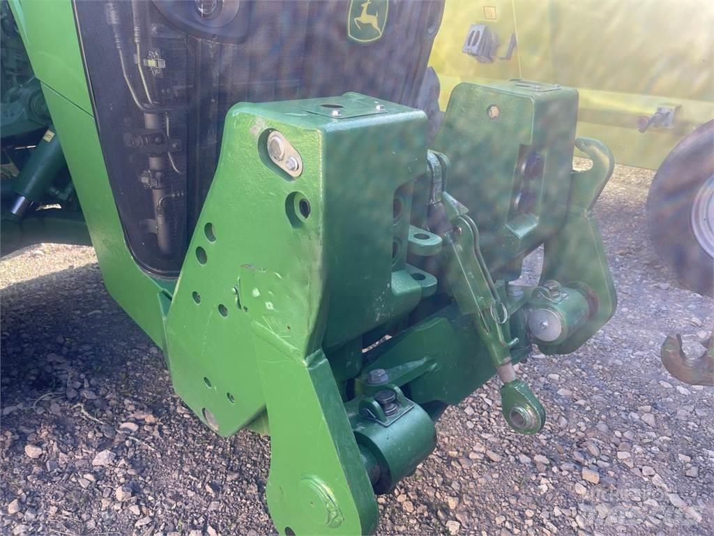 John Deere 8345 R الجرارات